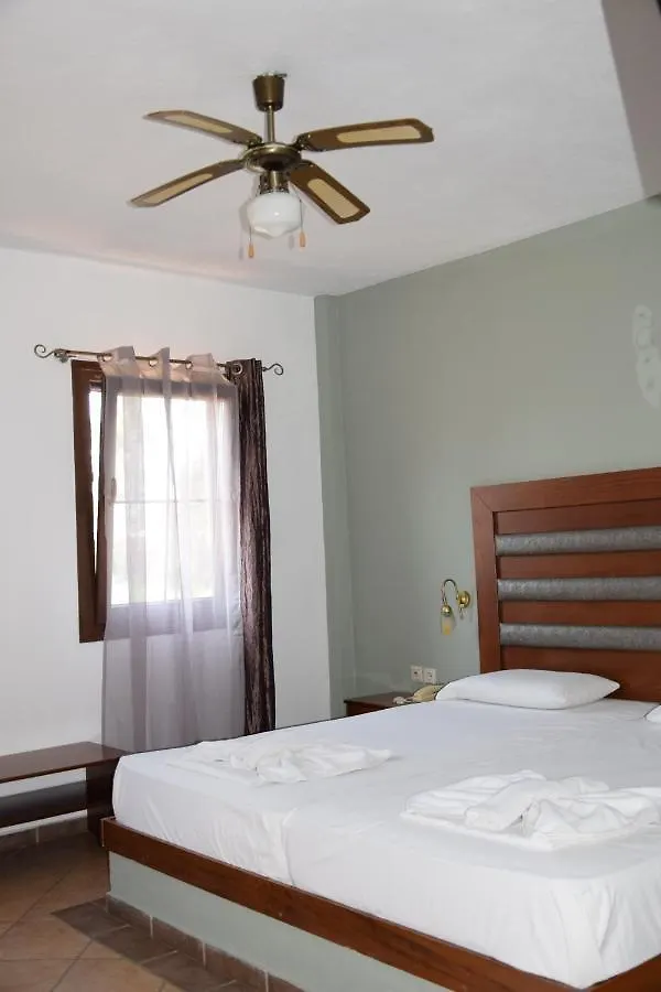 Amari Hotel Metamorfosi 3*, Metamorfosi (Sithonia)